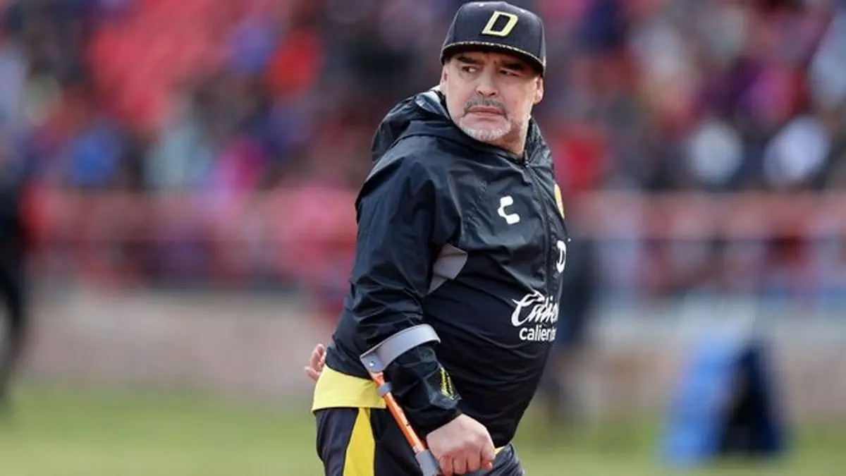 مارادونا ادعای خود در مورد مسی را تکذیب کرد