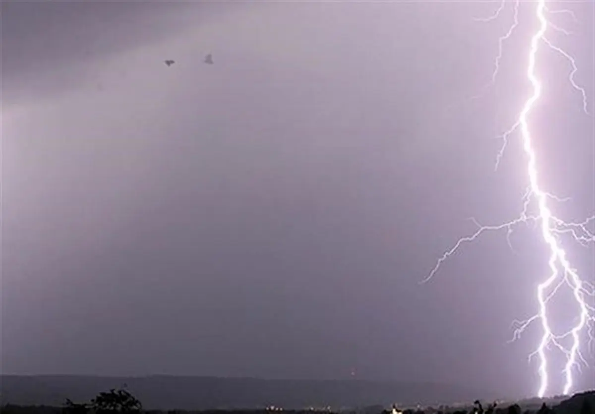 صاعقه دو‌ دانش‌آموز روستای سراک ایذه را راهی بیمارستان کرد