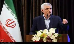 شهردار تهران باید استعفا دهد