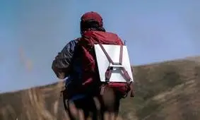 ماهواره استارلینک غیرقانونی در کوله‌پشتی/ ۵۱ دستگاه در مرز کردستان کشف شد