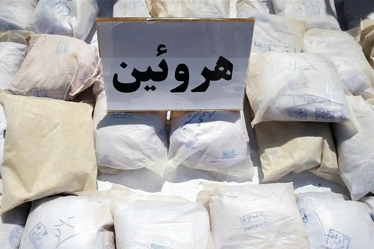 کشف نزدیک به ۲۷ کیلوگرم هروئین و ۹ فشنگ جنگی قاچاق