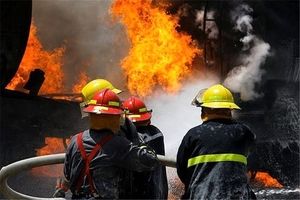  آتش سوزی تعمیرگاه ایرانخودرو در خیابان مطهری/ ویدئو