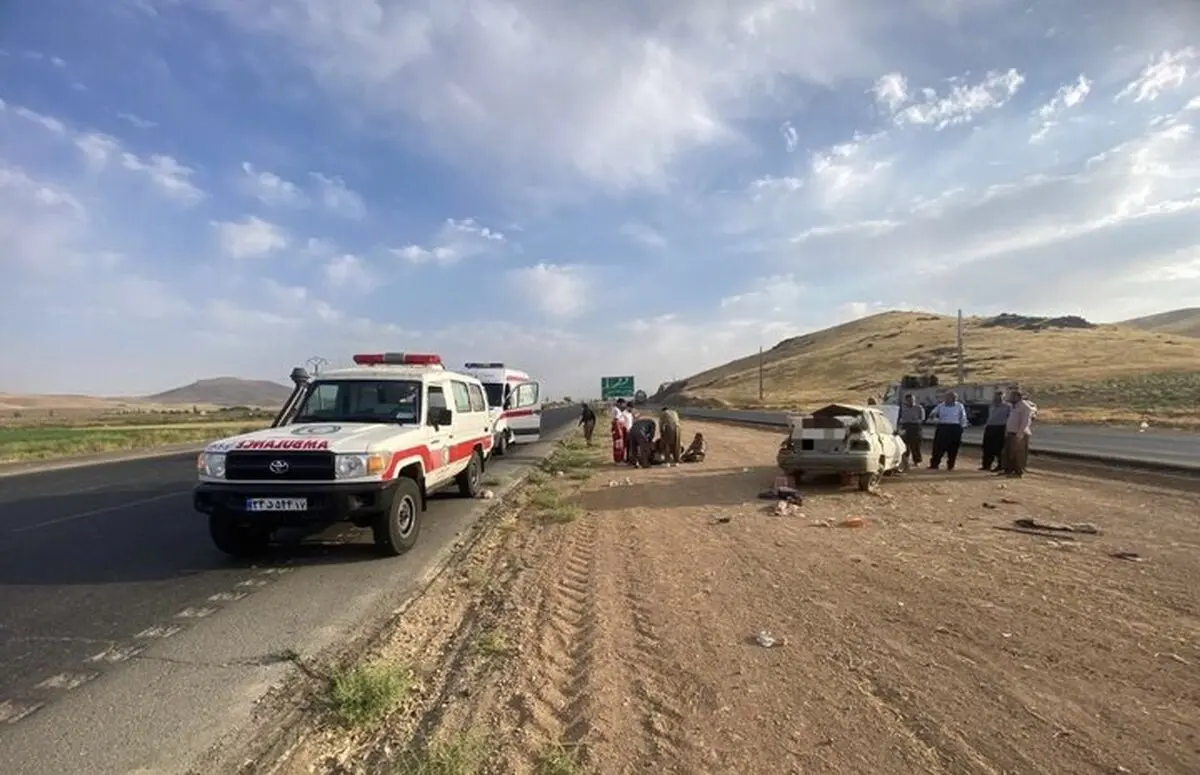 تصادف سهند و زانتیا در محور جنگل به آشخانه با ۱۰ مصدوم