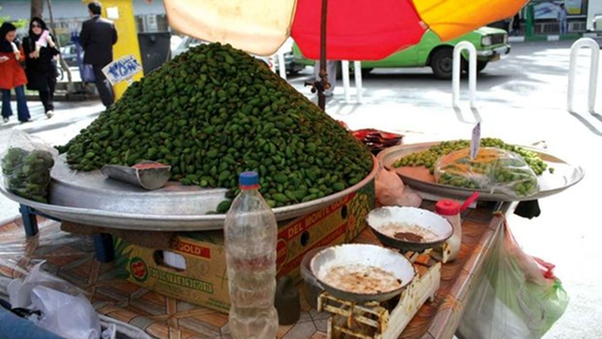 نوبر چغاله بادام کیلویی ۲.۵ میلیون تومان