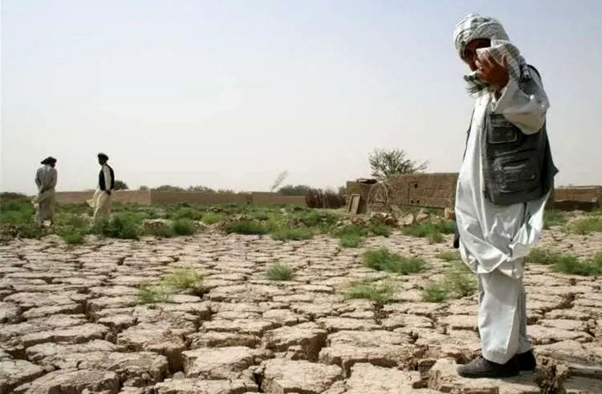 ۵۰۰ روستا در خراسان جنوبی با تانکر آب رسانی میشوند/ حدودا ۶۰۰ کیلومتر از شبکههای آبرسانی استان فرسوده است