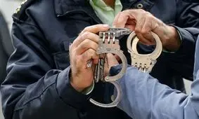 4 جوان در خیابان با چاقو به جان هم افتادند 