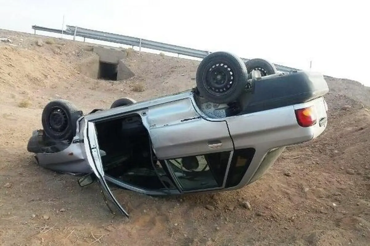 واژگونی مرگبار پراید در جاده اراک