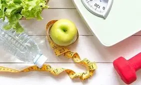 حذف وعده های غذایی به کاهش وزن کمک می‌کند؟
