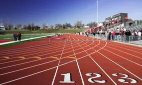 دونده فقیری که ۱۰۰ مسابقه مارتن را پابرهنه دوید/ کفش‌ها گران بودند و من پول نداشتم/ ویدئو 