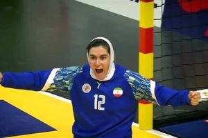 دختر هندبالیست ایران در لیگ رومانی

