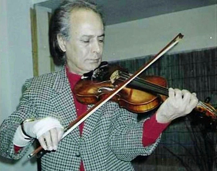 62
