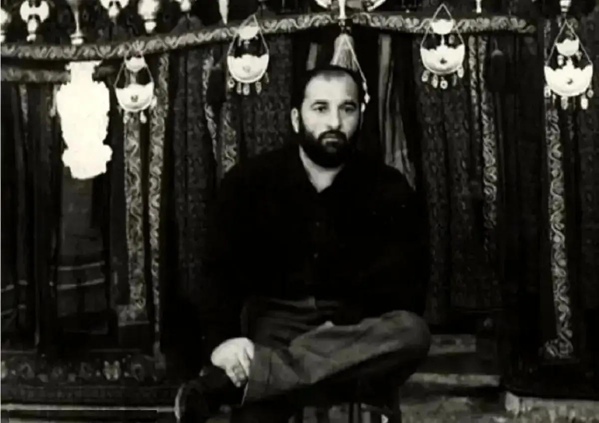 سفر در زمان؛ «شعبان بی مخ» در حال کباده کشی در جشن تولد «محمدرضا پهلوی»؛ سال 52 