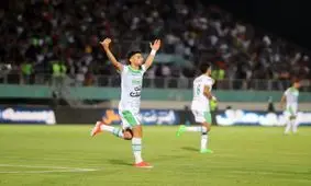 شادی مردم اراک پس از برد آلومینیوم مقابل پرسپولیس در مرحله یک‌هشتم نهایی جام حذفی/ ویدئو