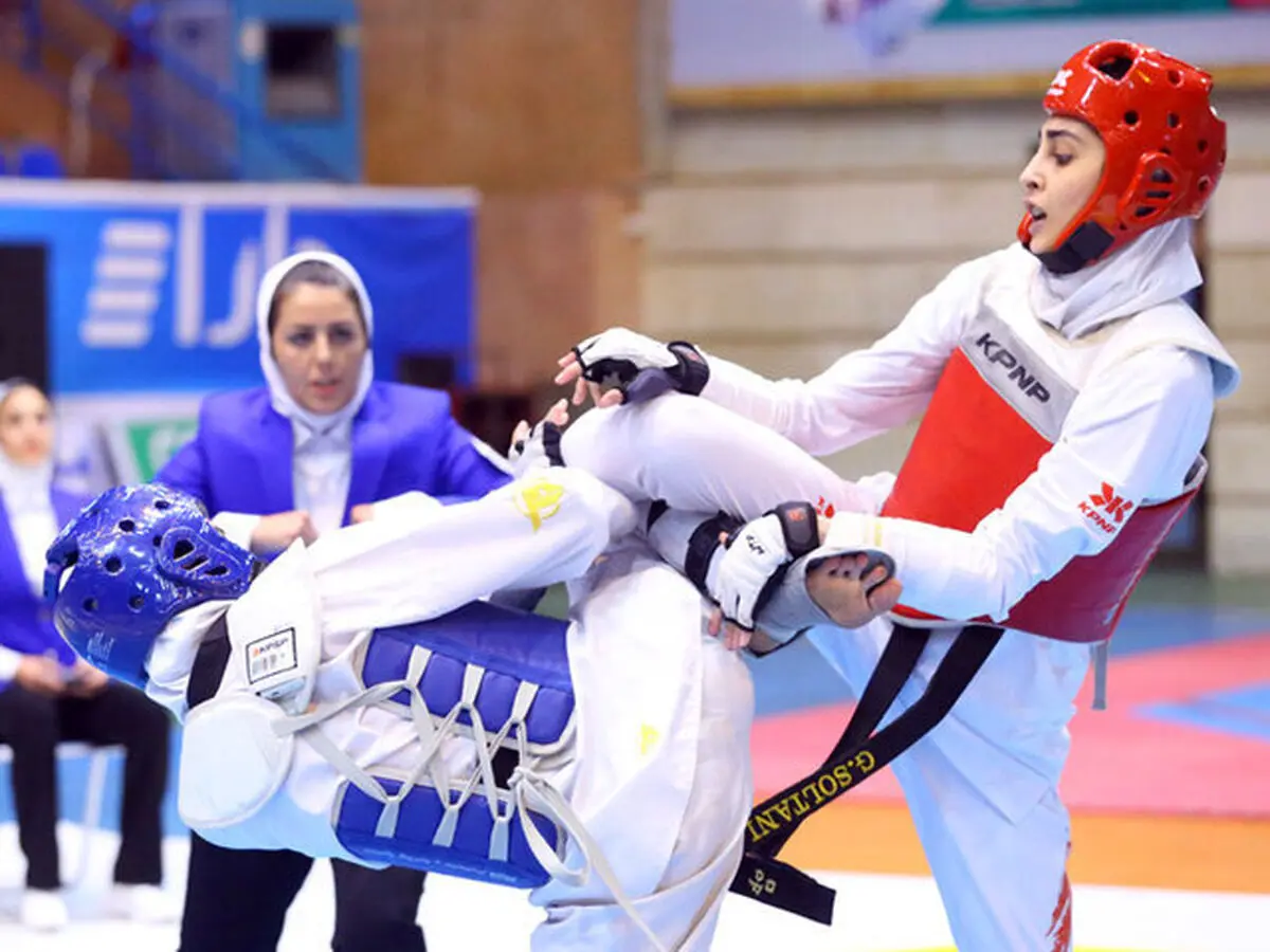 ستاره ورزش ایران امدادگر شد/ خانم کاپیتان در لباس هلال احمر/ عکس