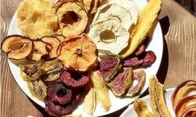 آموزش خشک کردن میوه به روش سنتی