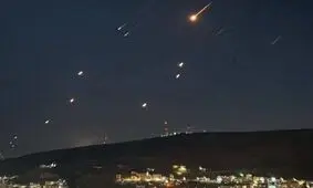 موج پی در پی حملات موشکی ایران به اسرائیل / شکست پدافند اسرائیل برای مقابله با حملات ایران / انفجارهای مداوم در قلب اراضی اشغالی