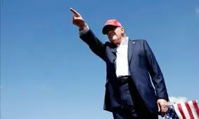 ترامپ: پهپادهای مرموز را ساقط کنید

