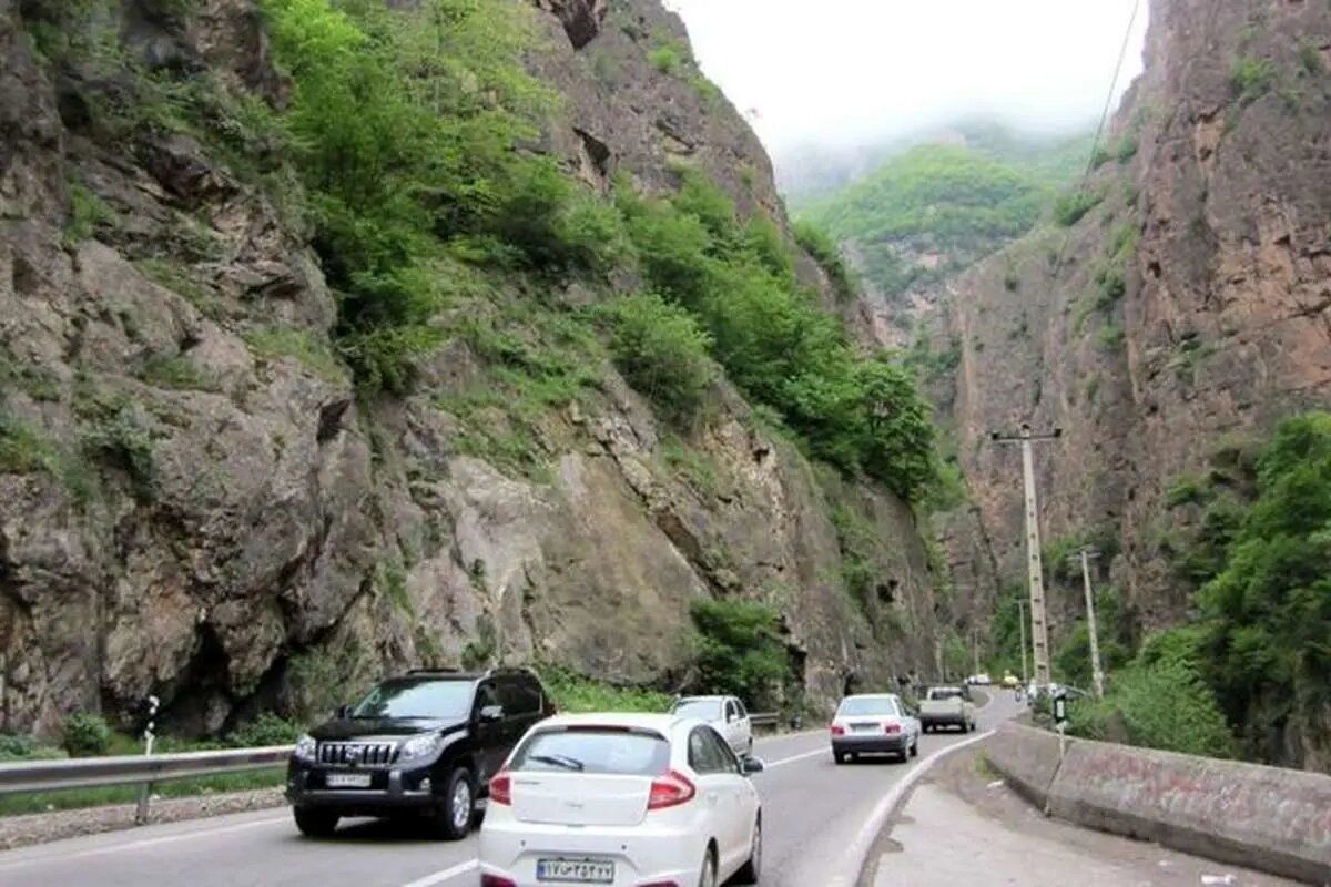  تصاویری تلخ از حادثه دلخراش در جاده چالوس/ ویدئو 