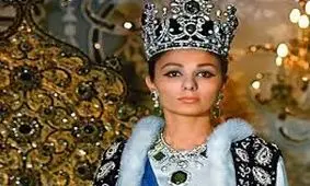 سفر در تاریخ؛ دوچرخه‌سواری «فرح» 16 ساله در کوچه‌های تهران