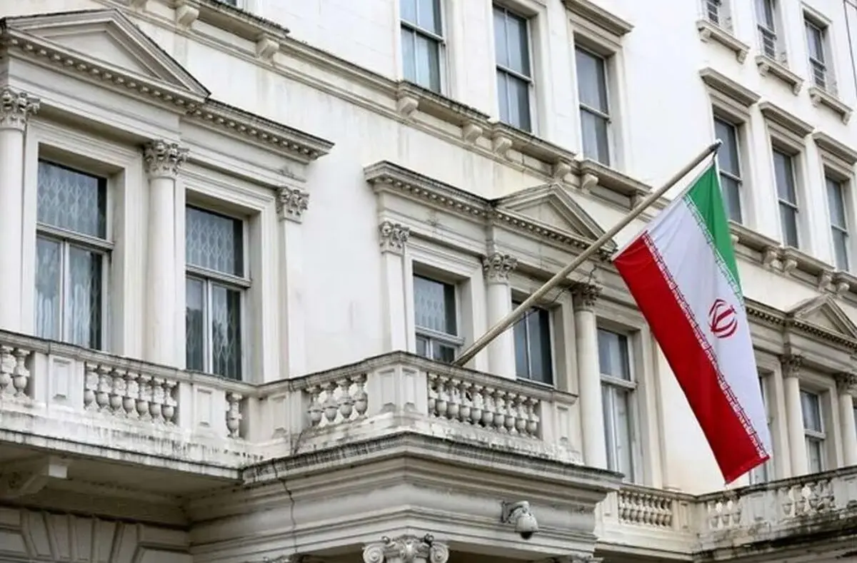 سفارت ایران در لندن با انتشار تصویر طنز مشهور، ادعاهای ترامپ  را زیر سوال برد | عکس