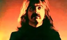 کوروش یغمایی از دنیای موسیقی خداحافظی کرد