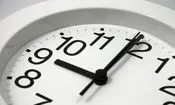 لایحه تغییر ساعت رسمی کشور در دستور کمیسیون اجتماعی قرار گرفت/ ساعت رسمی کشور تغییر می‌کند؟