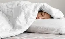 چرا باید با پتوی سنگین بخوابیم؟