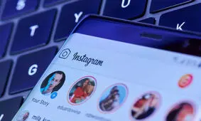  ۴ روش ساده و کاربردی برای بازنشر استوری در اینستاگرام