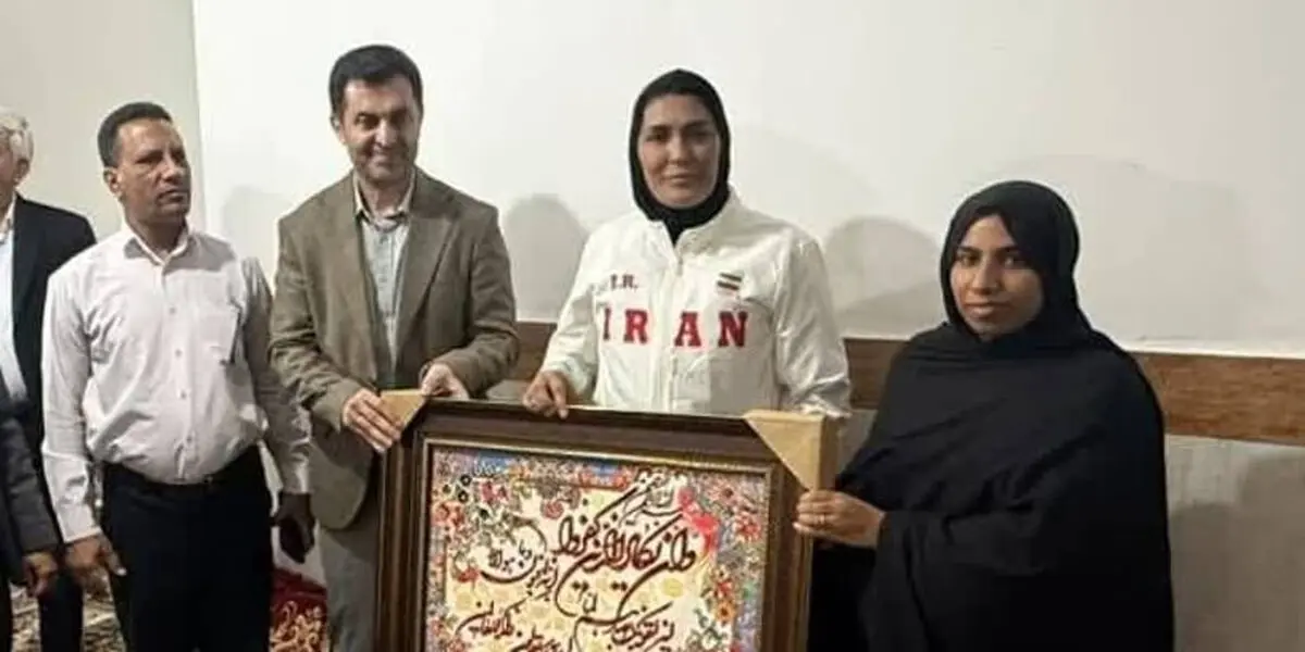 دیدار دبیرکل حزب نگاه نو و قهرمان ارزنده ووشو با مردم استان هرمزگان