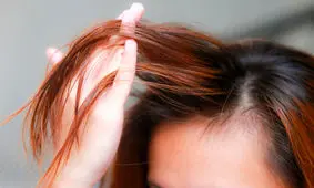 دلایل رنگ نگرفتن موها چیست؟