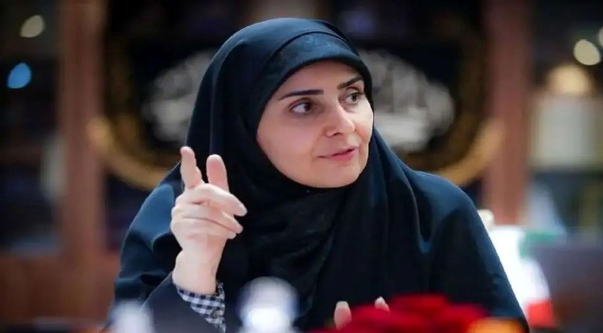 ادعای جنجالی امیرحسین ثابتی درباره سفر پرهزینه فرزانه صادق، وزیر راه، به کیش؛ آیا واقعیت دارد؟ / ویدئو