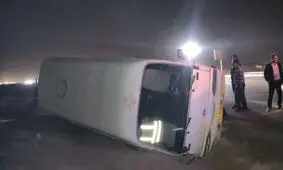 مینی بوس کارکنان شرکت معدنی خواف واژگون شد

