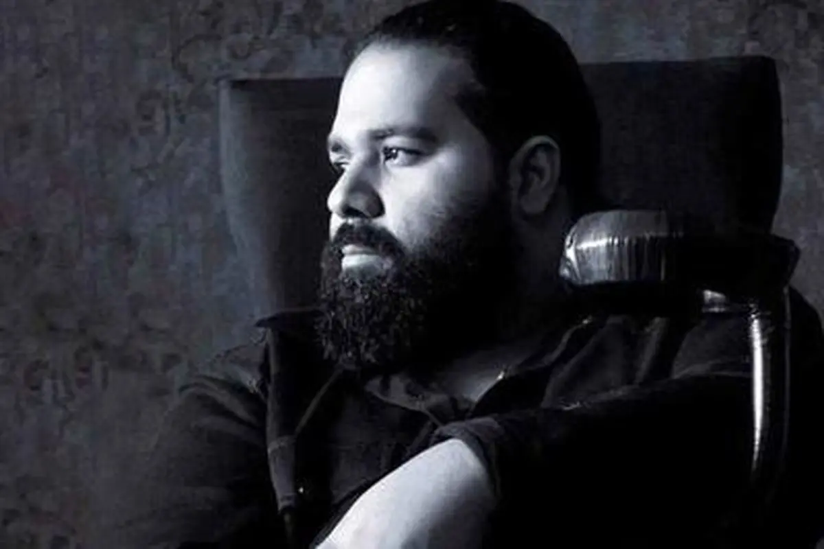 رضا صادقی: قلبم برای دختران معصوم میناب می‌تپد