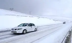 بارش برف و لغزندگی محورهای لرستان/ از ترددهای غیرضروری پرهیز شود

