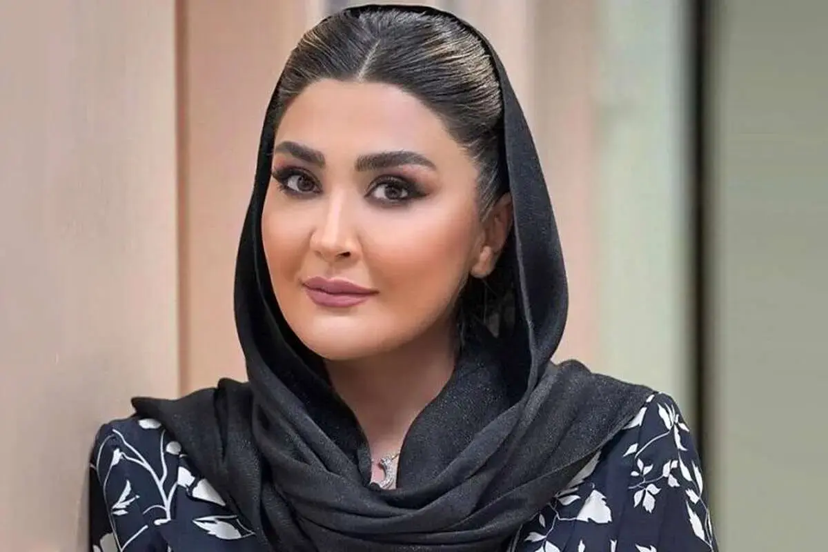 خاطره بازی مریم معصومی با دوچرخه قدیمی 