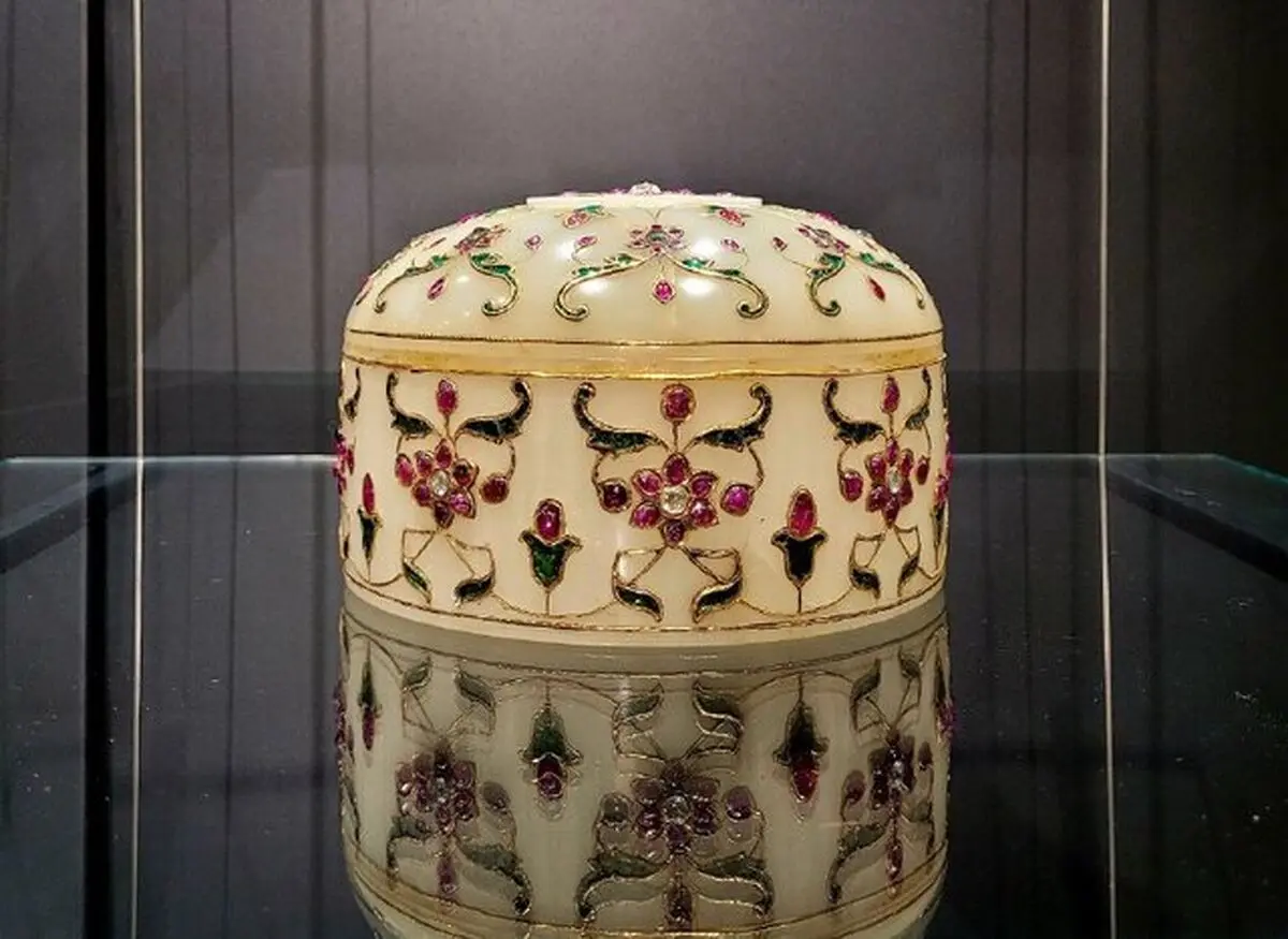 گنجینه یشم کاخ گلستان رونمایی شد

