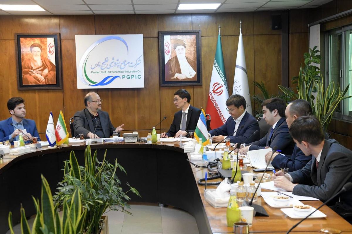  پیشنهاد تشکیل میزدائم همکاری‌های صنعت پتروشیمی ایران و ازبکستان/ هلدینگ خلیج‌فارس، آماده تدوین نقشه راه همکاری‌های دو کشور در زمینه پتروشیمی است 