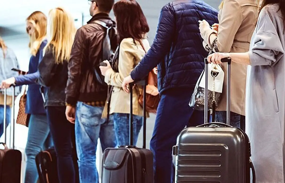 چند نفر در سال 2025 در جهان سفر کردند؟

