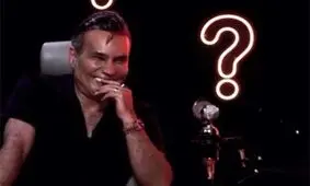 شهرام شکوهی: مدل موهای من همه را آزار می‌دهد، حتی همسرم/ ویدئو