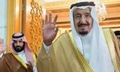 پادشاه عربستان پس از مدت‌ها غیبت آفتابی شد / ویدئو
