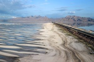 دریاچه ارومیه به‌طور کامل خشک شده است؟