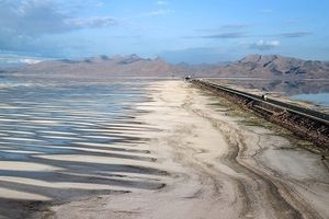 دریاچه ارومیه به‌طور کامل خشک شده است؟