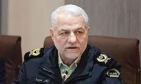 با قیمت خودروی خارجی، خودروی غیراستاندارد به مردم می‌دهند