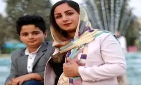 مادر کیان پیرفلک از آموزش و پرورش اخراج شد؟/ حراست بدون هیچ توضیحی از حضور مادر کیان در محل کارش جلوگیری کرده است