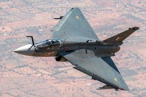 هال تجاس، جنگنده هندی با خوراک روسی