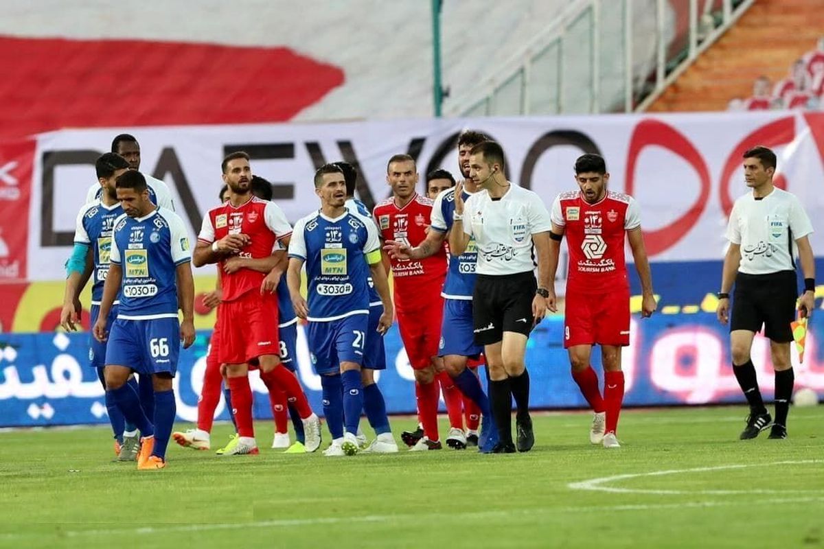 قربانزاده: سهام پرسپولیس و استقلال پایان بهمن وارد بورس می‌شود