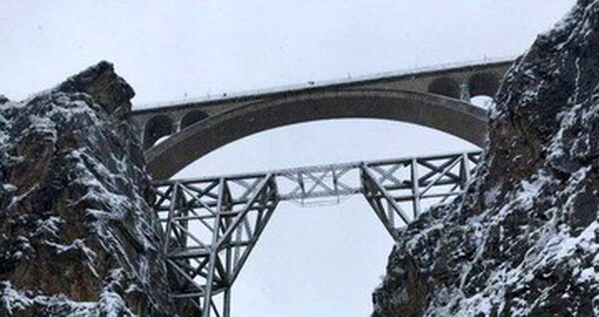 نمایی دیدنی از پل ورسک در عکسی تاریخی