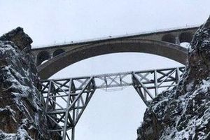 نمایی دیدنی از پل ورسک در عکسی تاریخی