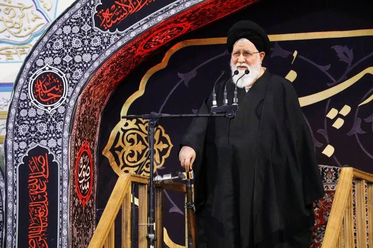 علمالهدی: آمریکاستیزی تکلیف شرعی است/ بیحجابی ابزار سلطه دشمن است