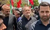 حمله تندروها به پزشکیان در مراسم تشییع پیکر رهبر شهید با شعار «مرگ بر سازشگر»/ ویدئو